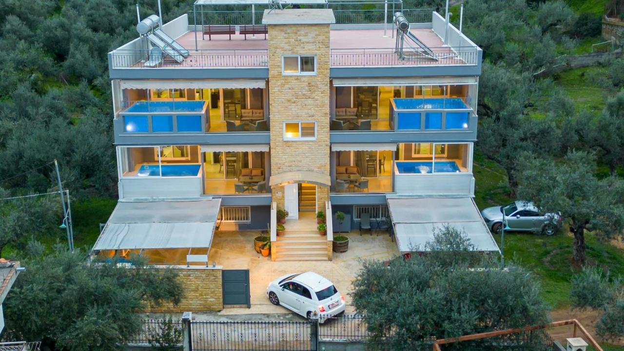 Grand Suites With Private Pools Kalamata Exterior photo
