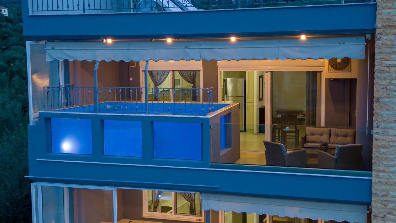 Grand Suites With Private Pools Kalamata Exterior photo