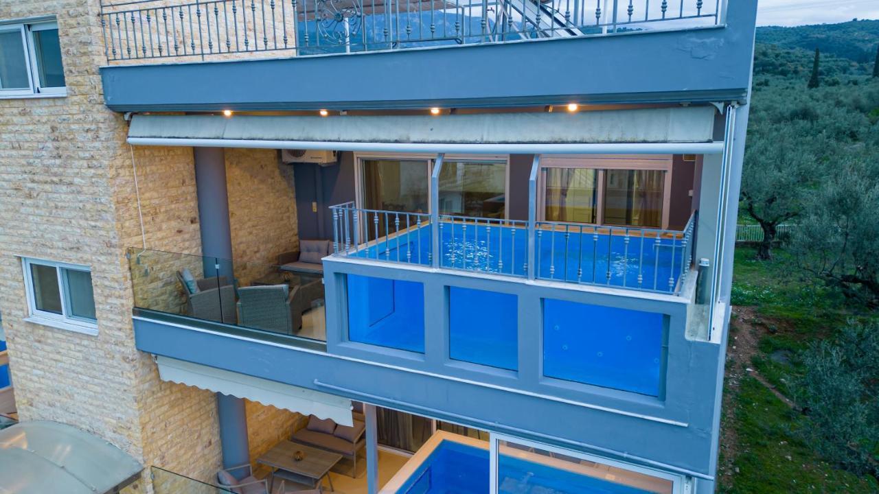 Grand Suites With Private Pools Kalamata Exterior photo