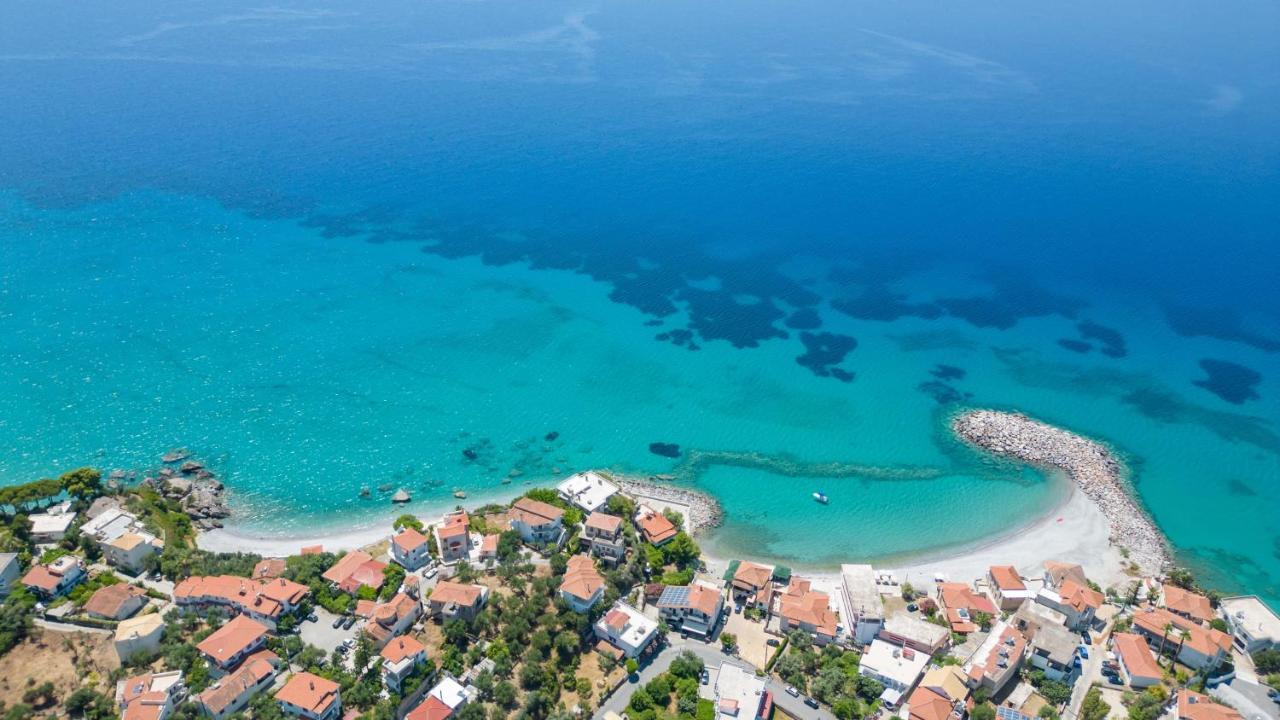 Grand Suites With Private Pools Kalamata Exterior photo