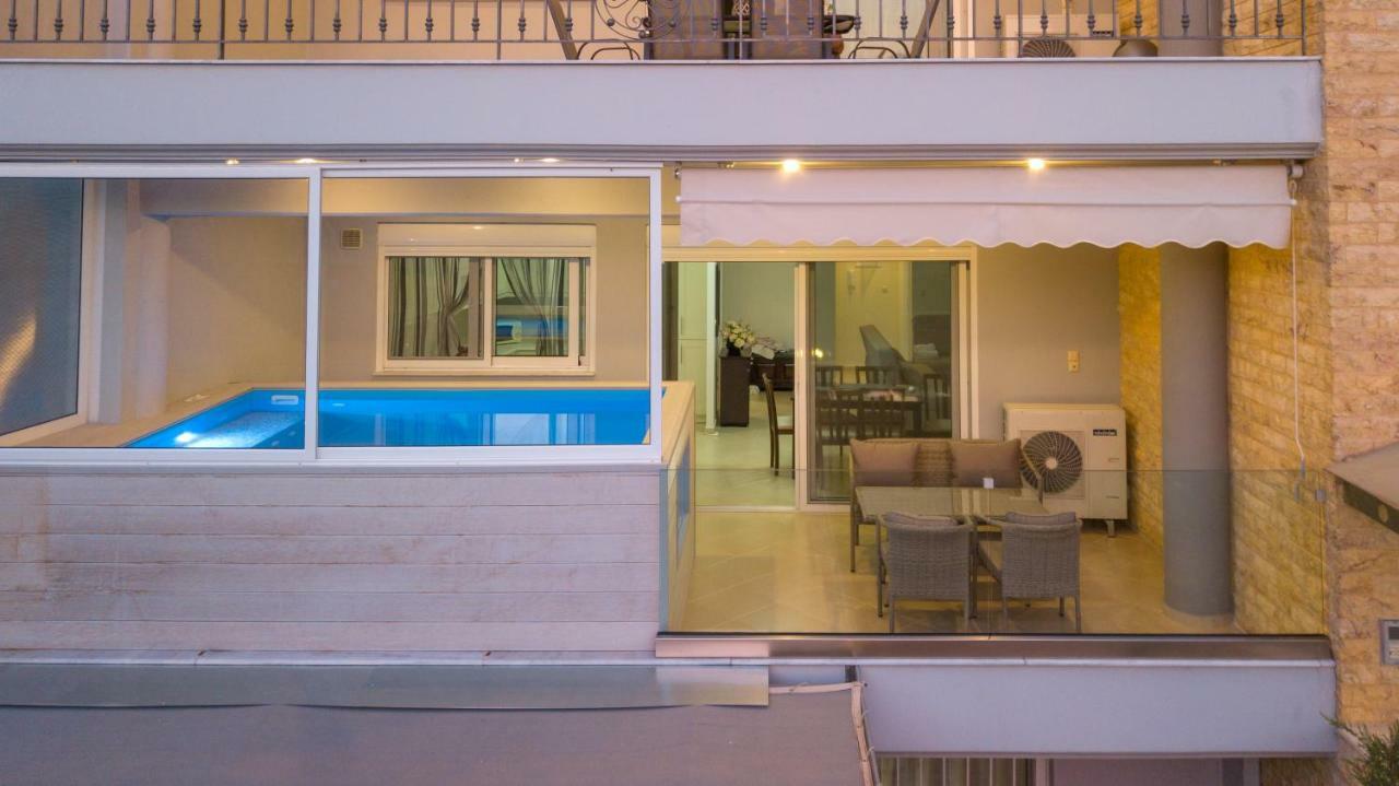 Grand Suites With Private Pools Kalamata Exterior photo